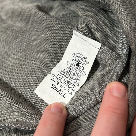 Delia’s Dolman Sleeve Cardigan Lace Cut Out Back Cropped Sweater sz Small - Picture 4 of 8